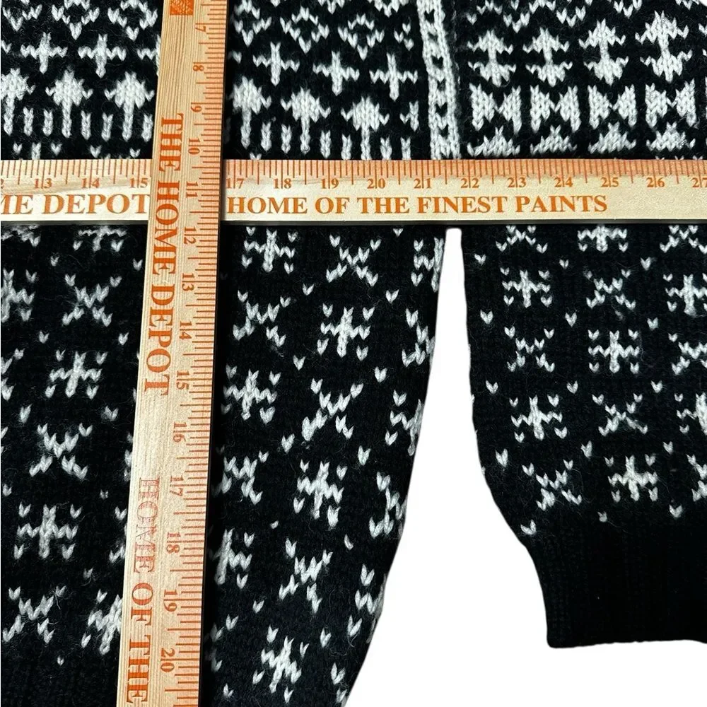 RARE VTG L.L. Bean 100% Wool Nordic Button Neck Sweater Hong Kong M Black White